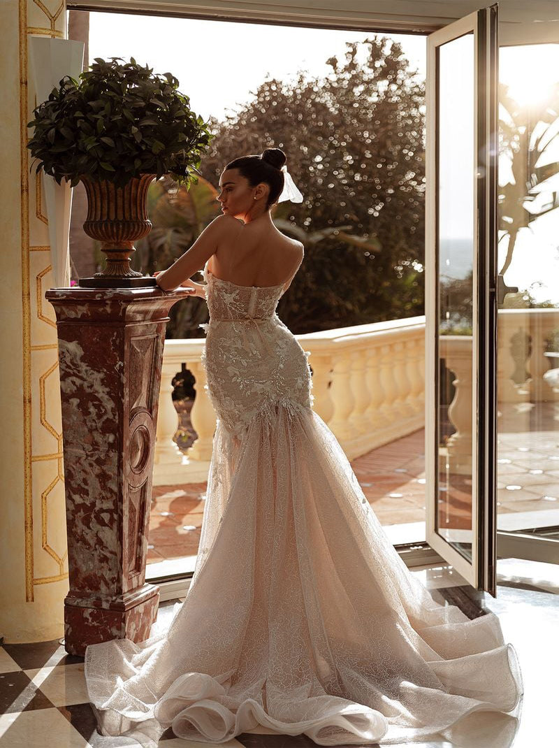 Gorgeous Mermaid Wedding Dresses Sweetheart Sleeveless Beads Applique Tulle Sweep Train Bridal Gowns