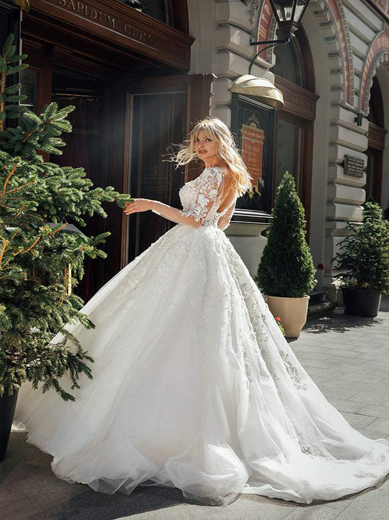 Elegant Ball Gown Wedding Dresses Illusion Scoop Appliques Beads Long Sleeves Lace Up Sweep Train Organza Bridal Gowns