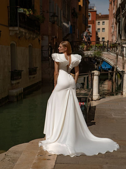 Charming & Gorgeous Mermaid Wedding Dresses V-Neck Pleated Satin Sweep Train Bridal Gowns With A Jacket