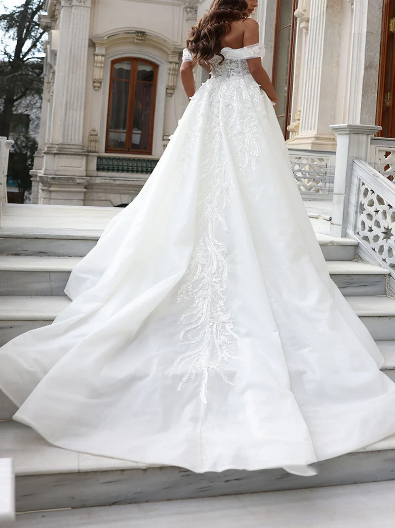 Elegant & Gorgeous A-Line Wedding Dresses Sweetheart Beads Appliqued Organza Court Train Bridal Gowns With Slit