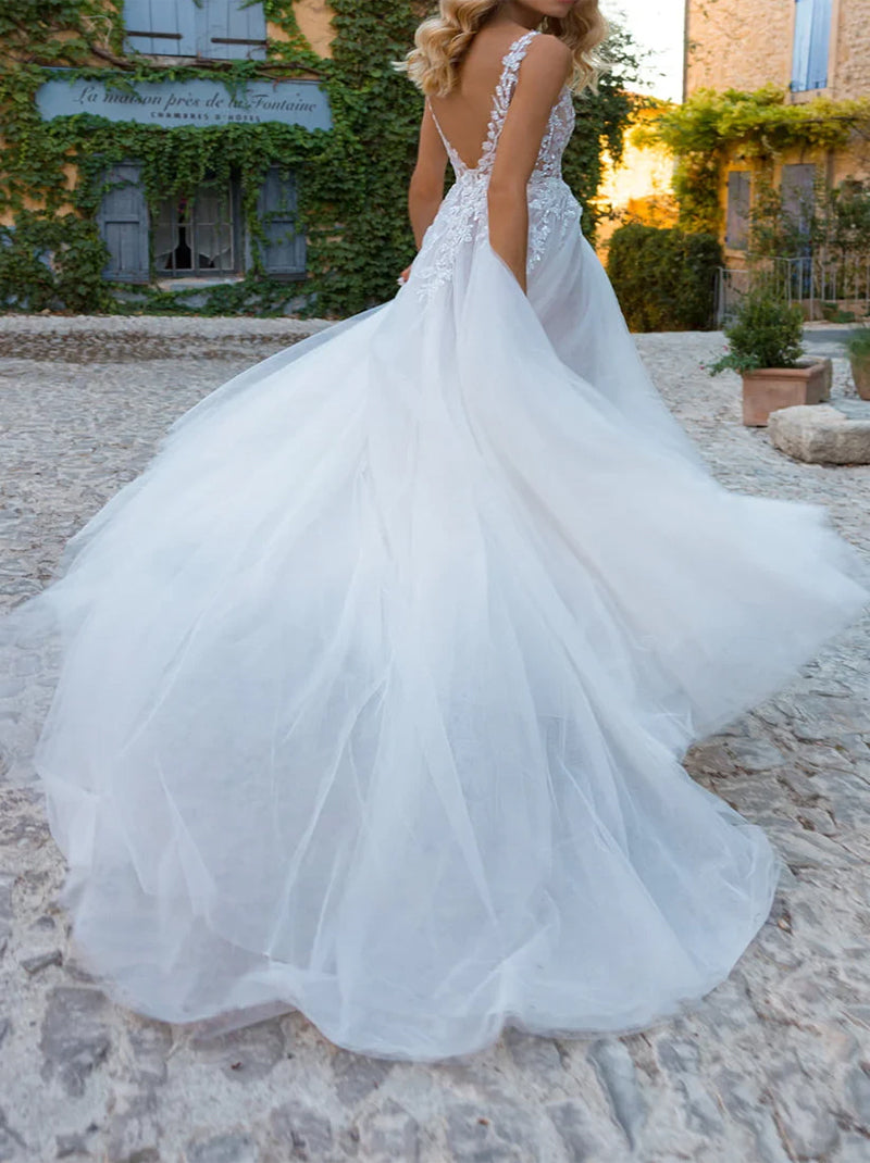 Elegant & Gorgeous A-Line Wedding Dresses V-Neck Appliqued Tulle Sweep Train Bridal Gowns With Slit