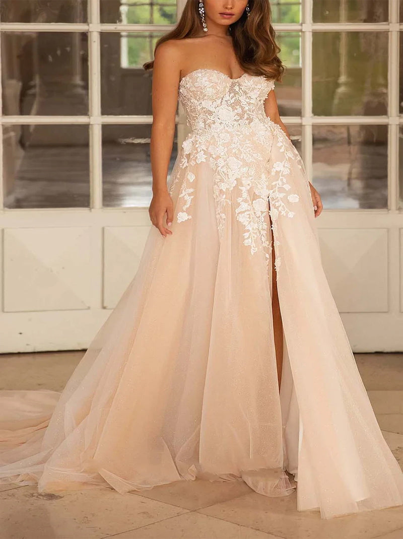 Simple A-Line Beach Wedding Dresses Sweetheart Appliqued Beads Tulle Sweep Train Bridal Gowns With Slit