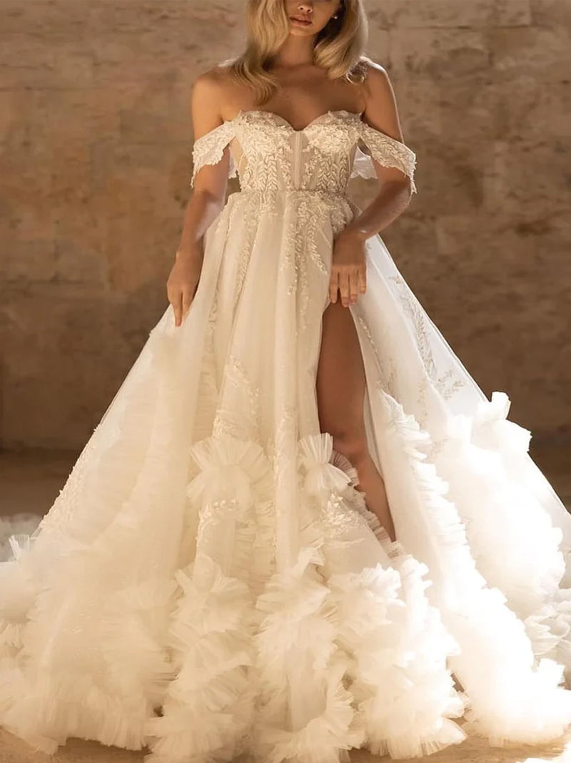 Elegant & Gorgeous A-Line Wedding Dresses Sweetheart Ruffles Appliqued Tulle Sweep Train Bridal Gowns With Slit