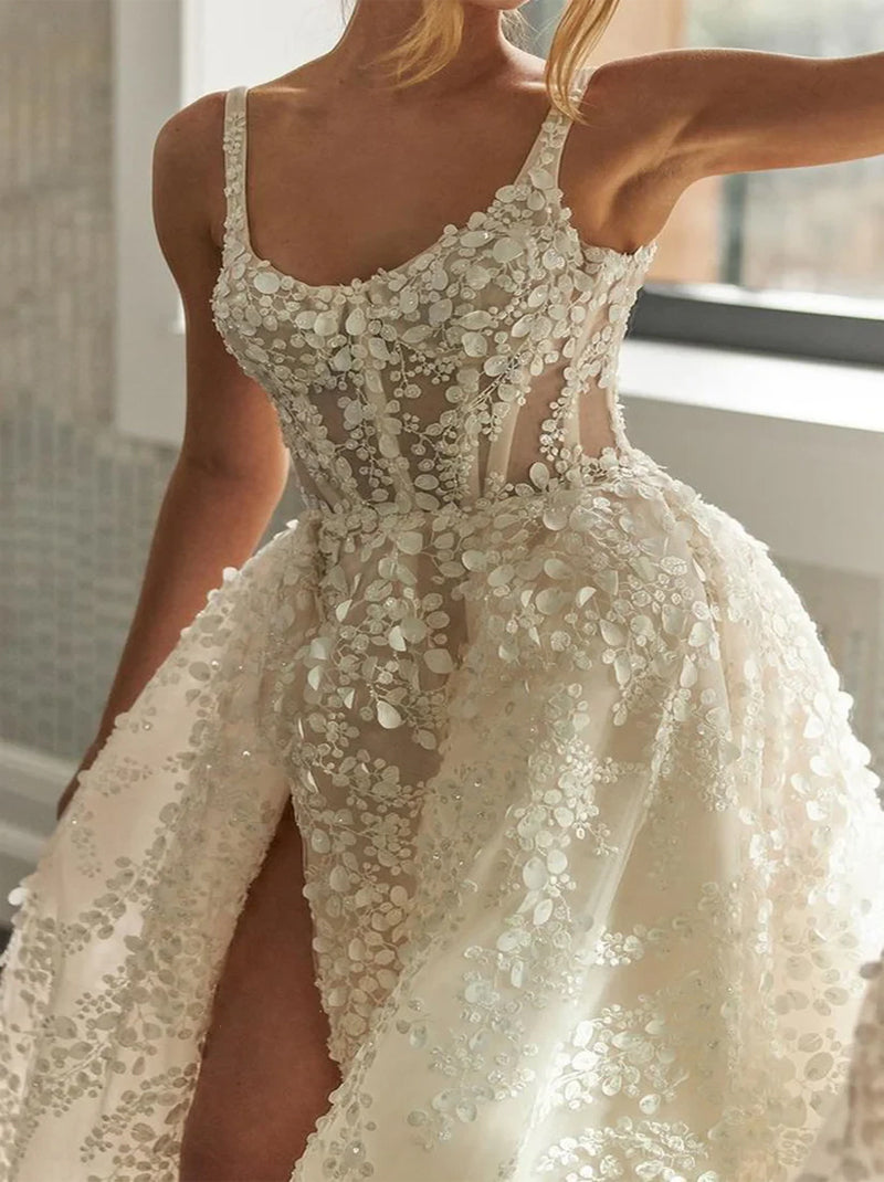 Elegant & Gorgeous A-Line Wedding Dresses Spaghetti Appliqued Tulle Train Bridal Gowns With Slit