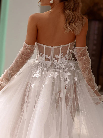 Simple A-Line Beach Wedding Dresses Sweetheart Appliqued Tulle Sweep Train Bridal Gowns With Slit