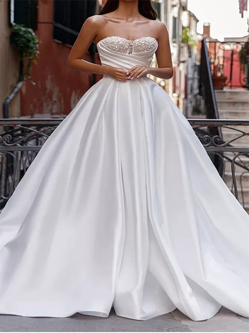 Modern Ball Gown Wedding Dresses Sweetheart Beads Pleated Sweep Train Satin Bridal Gowns Custom Made