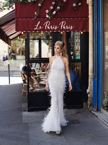 Sparkling & Unique Mermaid Boho Wedding Dresses Halter Sequins Feather Sleeveless Sweep Train Bridal Gowns Custom Made