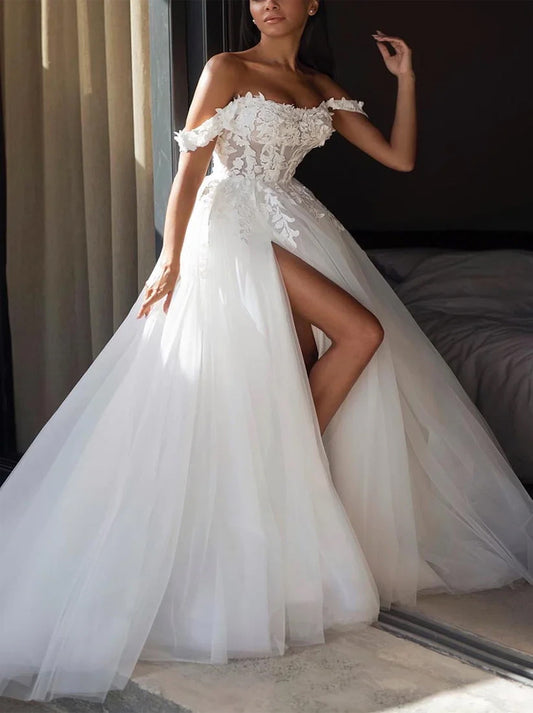 Gorgeous A-Line Beach Wedding Dresses Off The Shoulder Appliqued Cap Sleevels Tulle Sweep Train Bridal Gowns With Slit