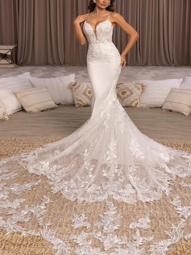 Gorgeous Mermaid Wedding Dresses Spaghetti Appliqued Satin Court Train Bridal Gowns Custom Made