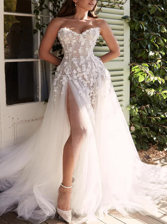 Gorgeous A-Line Beach Wedding Dresses Sweetheart Appliqued Sleeveless Tulle Sweep Train Bridal Gowns With Slit