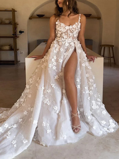 Gorgeous A-Line Beach Wedding Dresses Spaghetti Appliqued Tulle Sweep Train Bridal Gowns With Slit