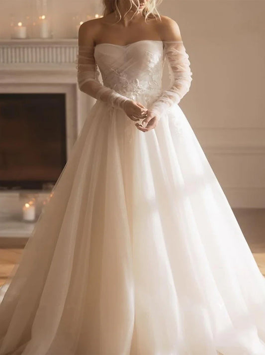 Modern Ball Gown Wedding Dresses Sweetheart Pleated Appliqued Long Sleeves Satin Sweep Train Tulle Bridal Gowns Custom