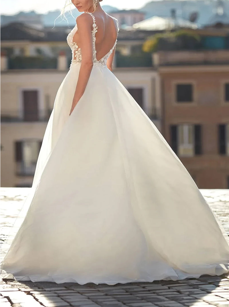 Gorgeous A-Line Beach Wedding Dresses Spaghetti Appliqued Tulle Sweep Train Bridal Gowns With Slit