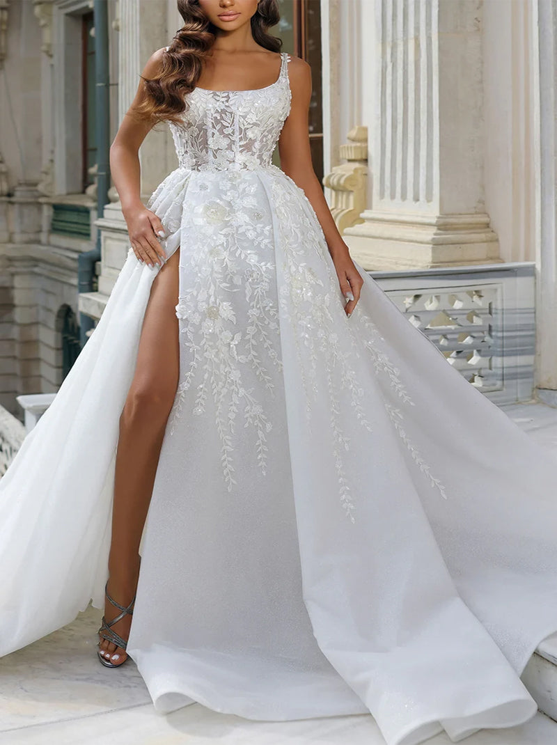 Gorgeous A-Line Beach Wedding Dresses Spaghetti Appliqued Sequins Organza Sweep Sweep Train Bridal Gowns With Slit