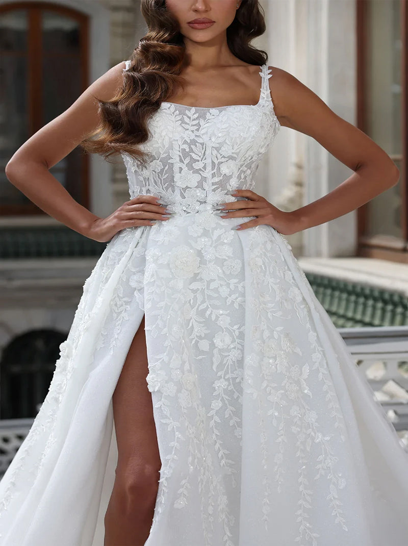 Gorgeous A-Line Beach Wedding Dresses Spaghetti Appliqued Sequins Organza Sweep Sweep Train Bridal Gowns With Slit