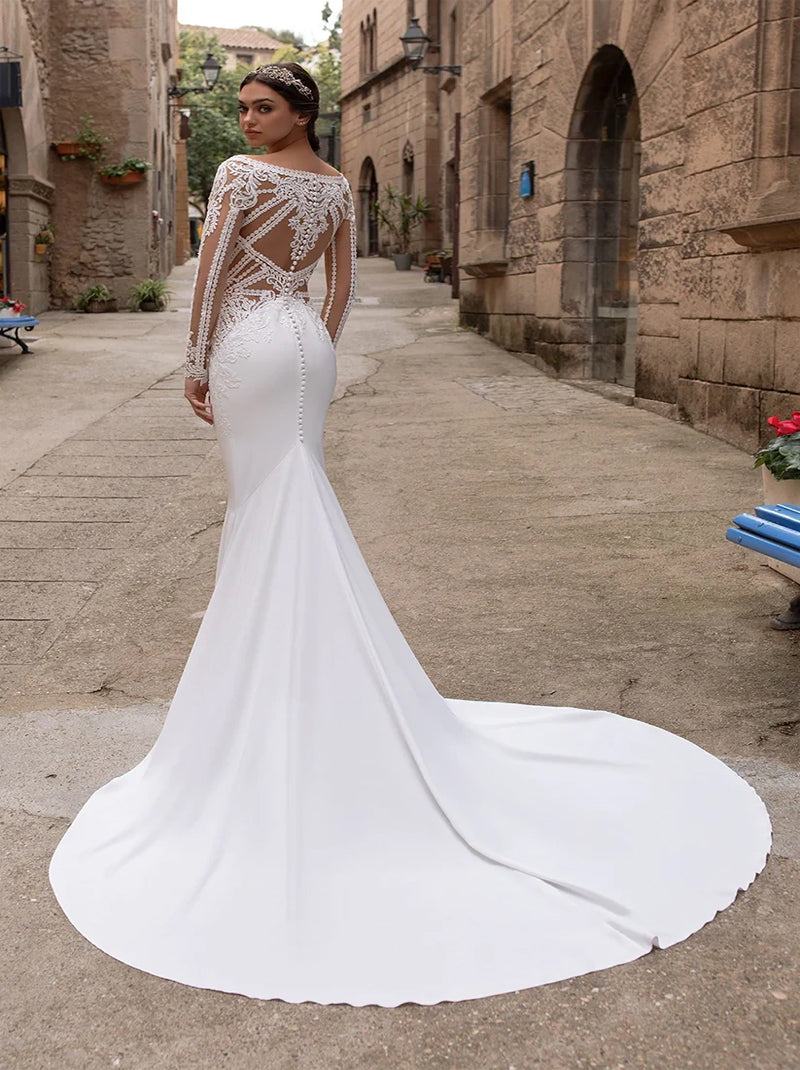 Sexy Mermaid Wedding Dresses V-Neck Appliqued Satin Sweep Train Bridal Gowns Custom Made