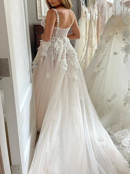 Gorgeous A-Line Beach Wedding Dresses Spaghetti Appliqued Tulle Sweep Sweep Train Bridal Gowns With Slit