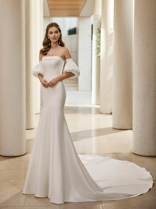 Ivory Mermaid Wedding Dresses Strapless Pletaed Detachable Puffy Sleeves Satin Court Train Bridal Gowns For Women