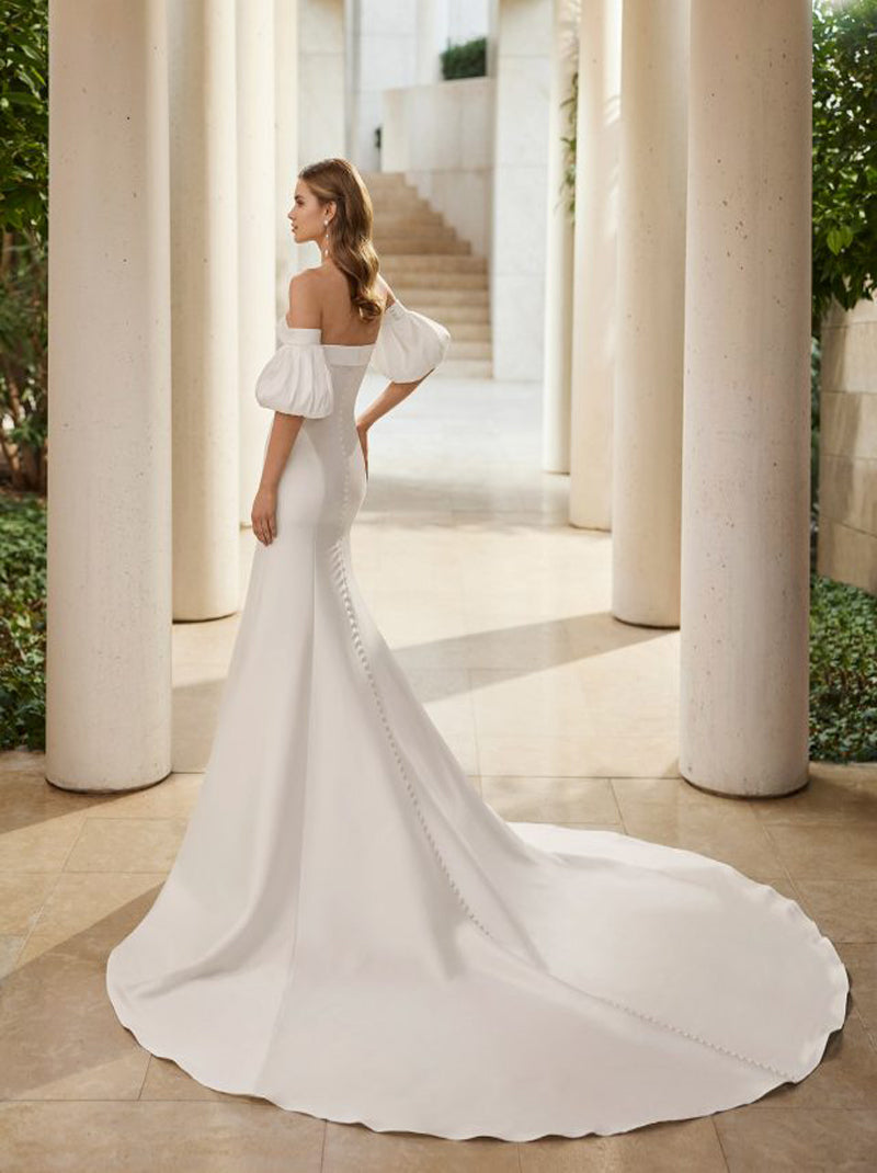 Ivory Mermaid Wedding Dresses Strapless Pletaed Detachable Puffy Sleeves Satin Court Train Bridal Gowns For Women