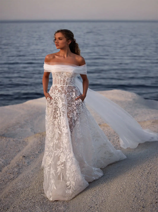 Elegant & Gorgeous A-Line Boho Wedding Dresses Off The Shoulder Appliqued Sweep Train Tulle Bridal Gowns With Pocket