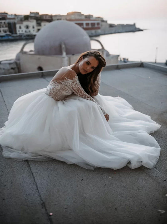 Unique & Elegant A-Line Boho Wedding Dresses Scoop Sequins Appliqued Long Sleeves Tulle Sweep Train Bridal Gowns Custom